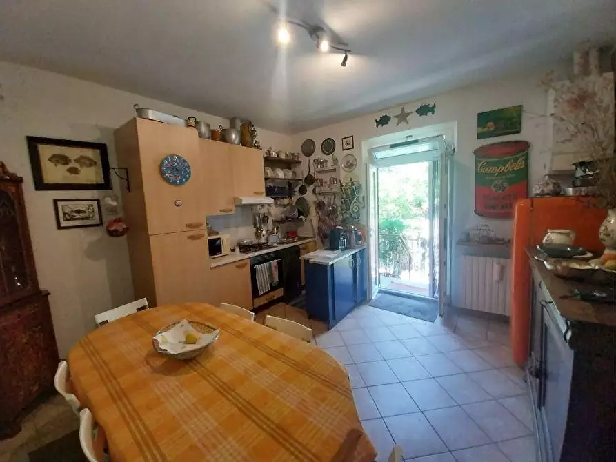 Immagine 10 di Casa semindipendente in vendita  a Ameglia