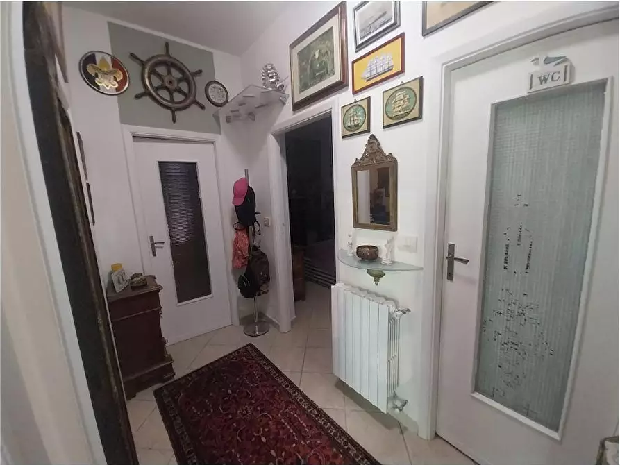 Immagine 13 di Casa semindipendente in vendita  a Ameglia
