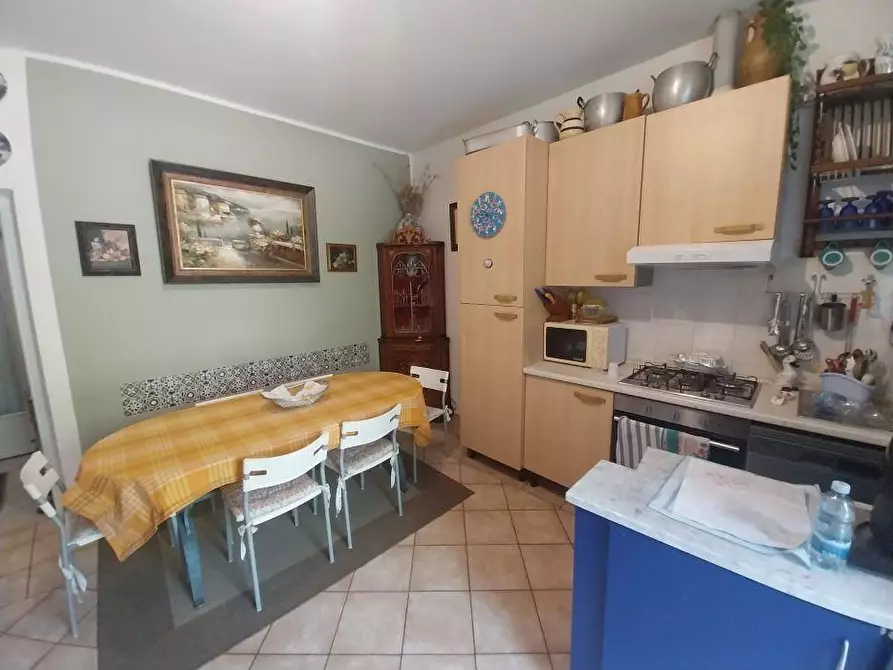 Immagine 11 di Casa semindipendente in vendita  a Ameglia
