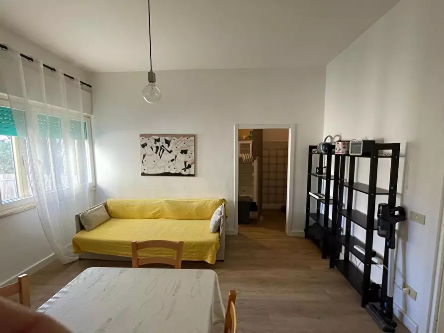 Immagine 1 di Appartamento in vendita  a Cecina