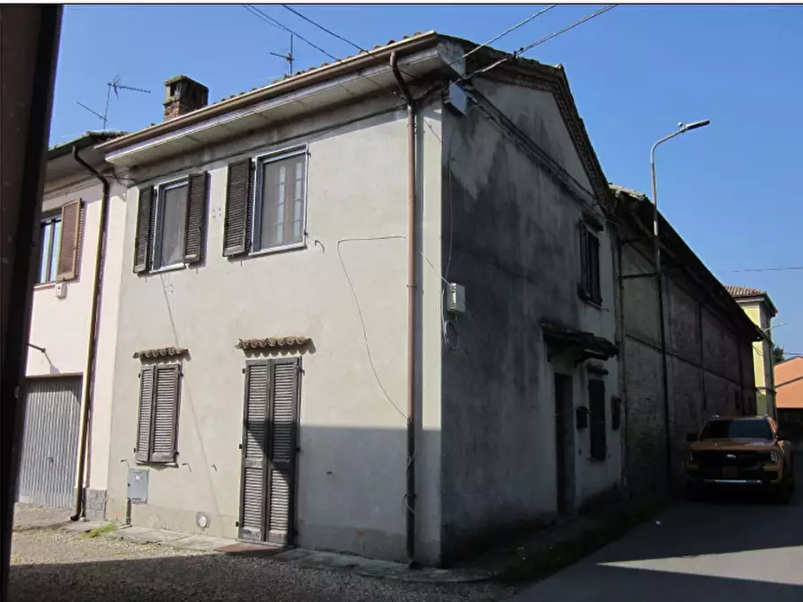 Immagine 1 di Casa semindipendente in vendita  a Pancarana