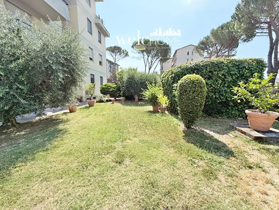 Immagine 43 di Appartamento in vendita  a Campi Bisenzio