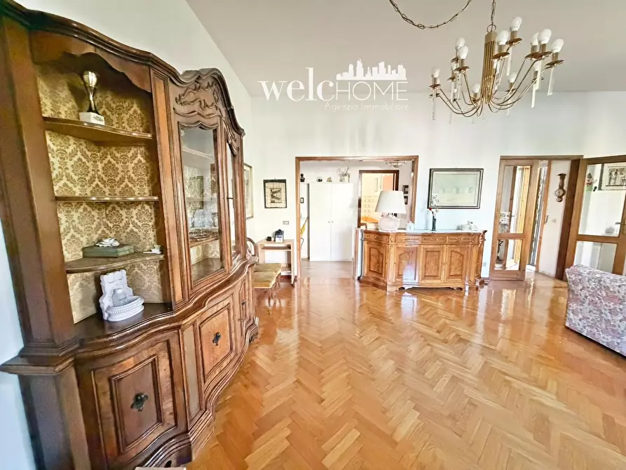Immagine 33 di Appartamento in vendita  a Campi Bisenzio