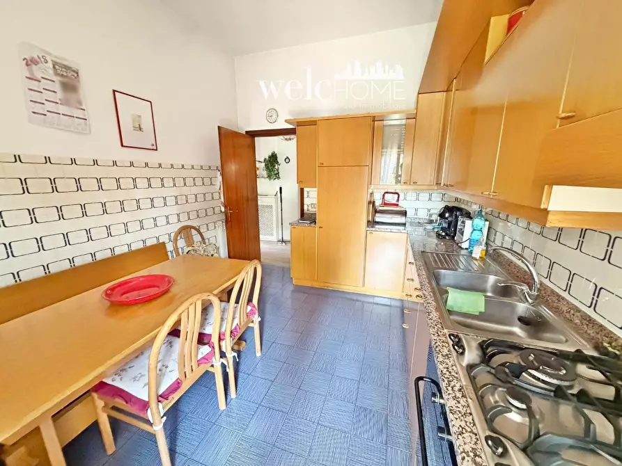 Immagine 7 di Appartamento in vendita  a Campi Bisenzio