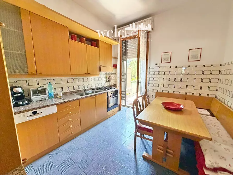 Immagine 8 di Appartamento in vendita  a Campi Bisenzio