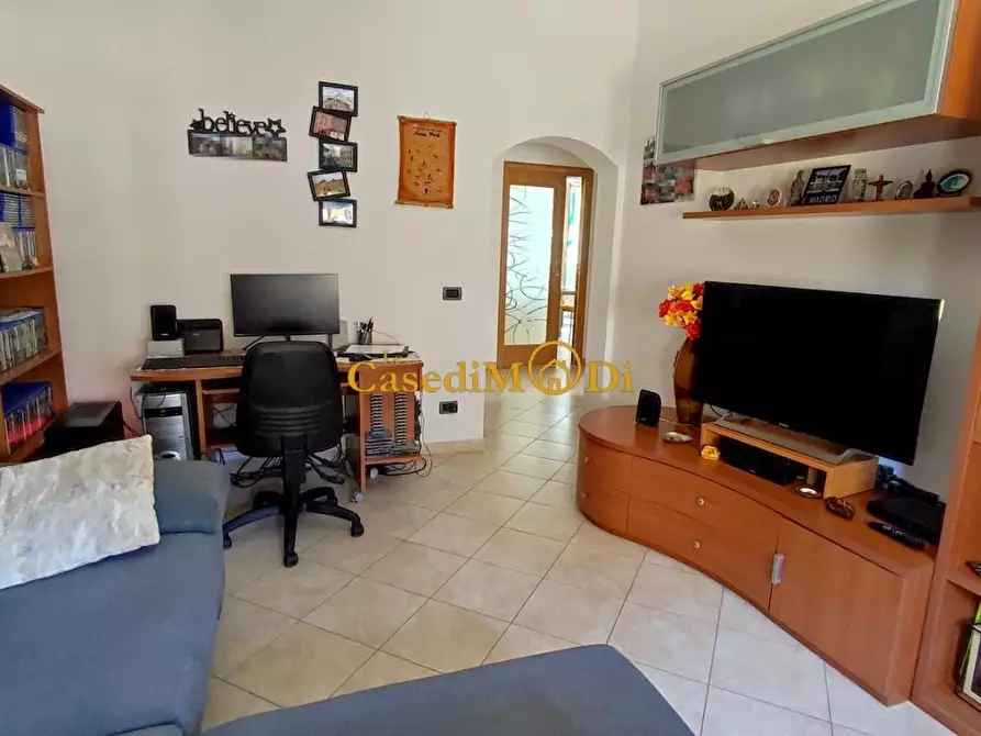 Immagine 3 di Appartamento in vendita  a Livorno