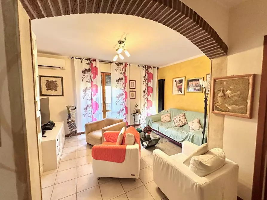 Immagine 5 di Appartamento in vendita  a Cascina