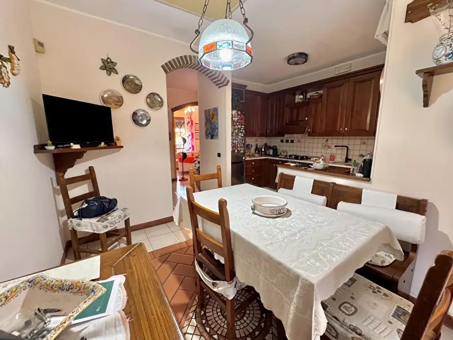Immagine 19 di Appartamento in vendita  a Cascina