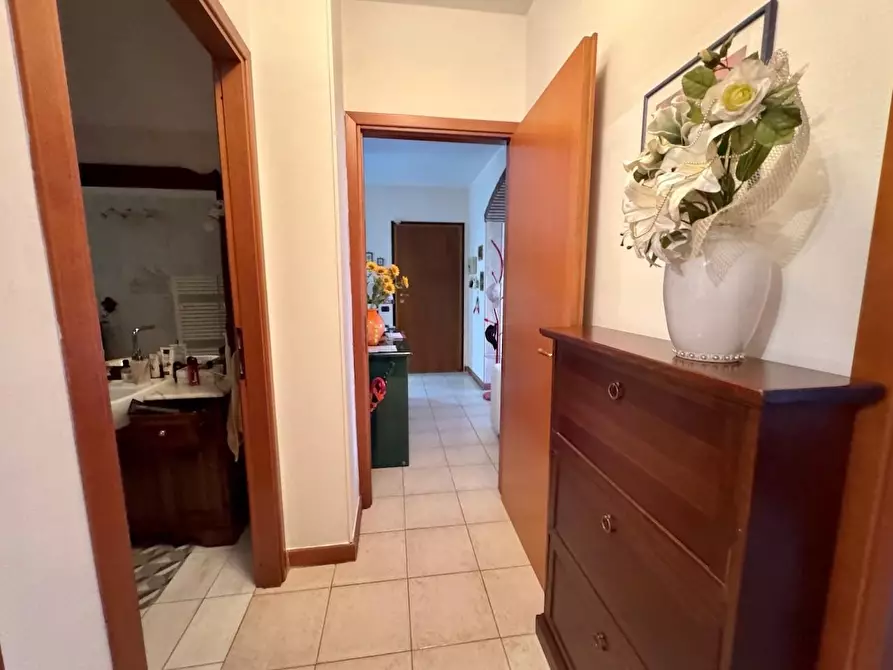 Immagine 24 di Appartamento in vendita  a Cascina