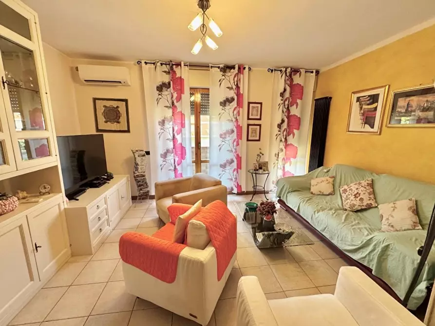Immagine 1 di Appartamento in vendita  a Cascina
