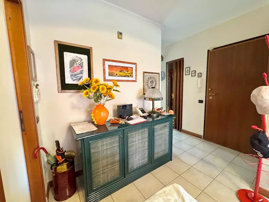 Immagine 11 di Appartamento in vendita  a Cascina