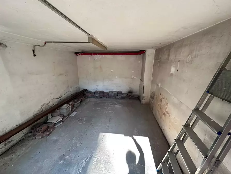 Immagine 13 di Appartamento in vendita  a Pisa