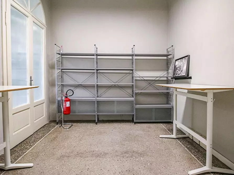 Immagine 6 di Ufficio in affitto  a Pisa