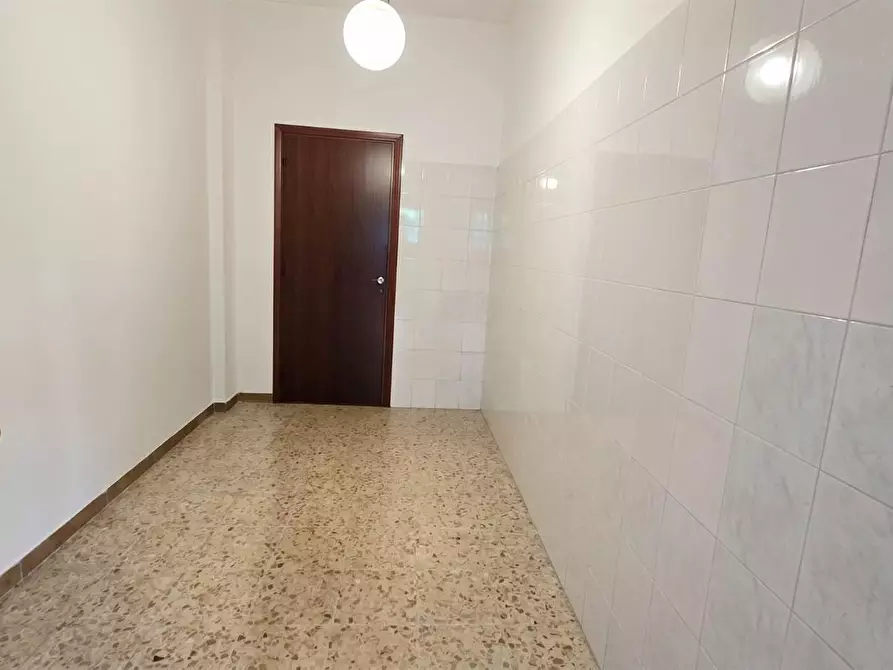 Immagine 16 di Appartamento in vendita  a Massa