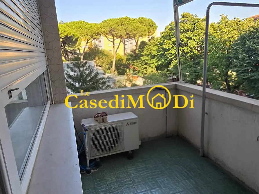 Immagine 2 di Appartamento in affitto  a Livorno