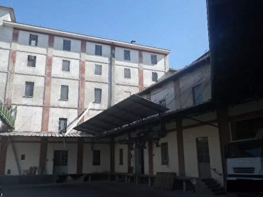 Immagine 5 di Capannone industriale in vendita  a Ivrea