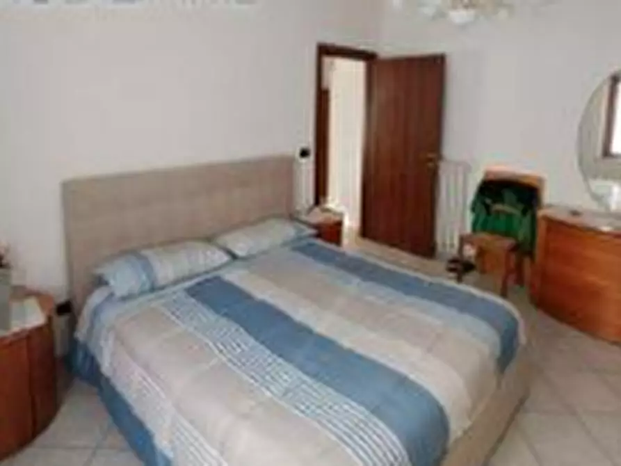 Immagine 10 di Casa indipendente in vendita  a Venaria Reale