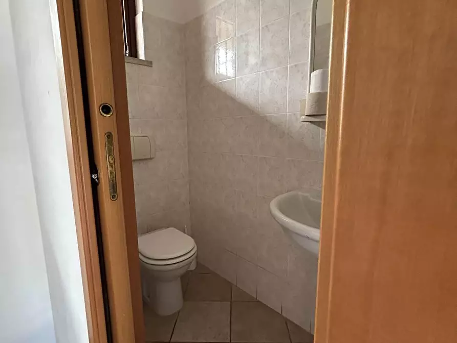 Immagine 7 di Villetta a schiera in vendita  a Viareggio