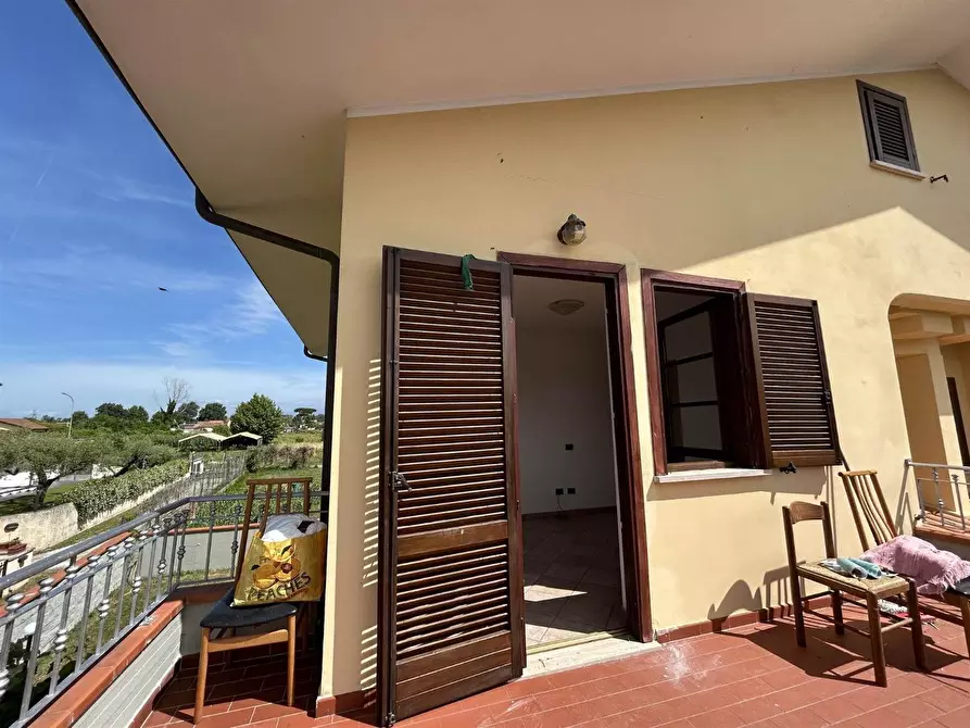 Immagine 27 di Villetta a schiera in vendita  a Viareggio