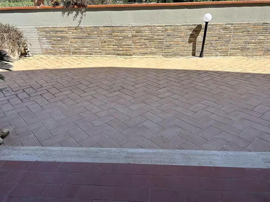 Immagine 6 di Villetta a schiera in vendita  a Viareggio