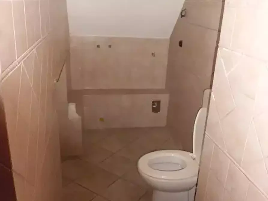 Immagine 7 di Palazzo in vendita  a Strambino