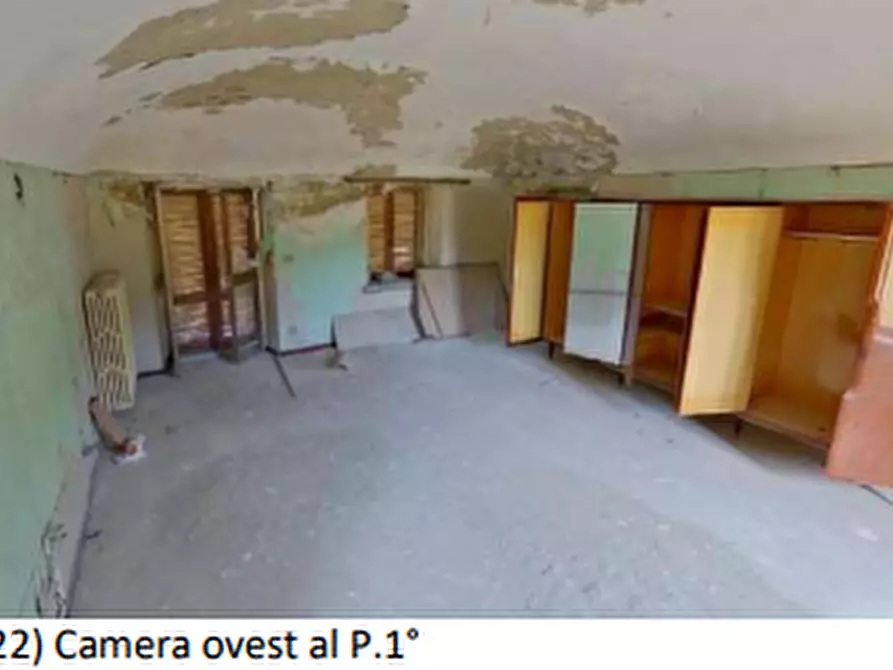 Immagine 13 di Palazzo in vendita  a Maglione