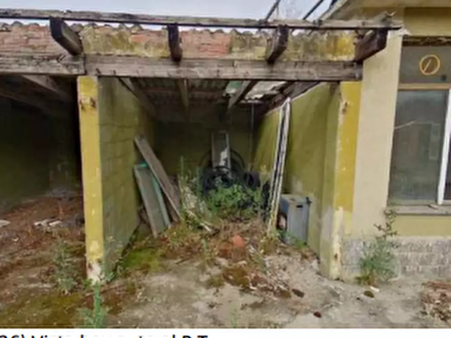 Immagine 19 di Palazzo in vendita  a Maglione