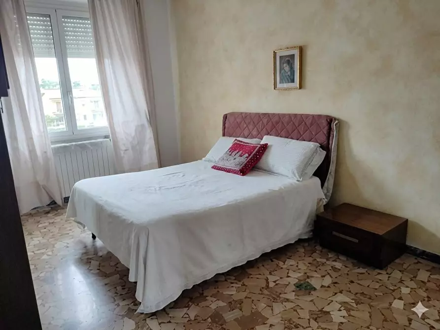 Immagine 10 di Appartamento in vendita  a Massa