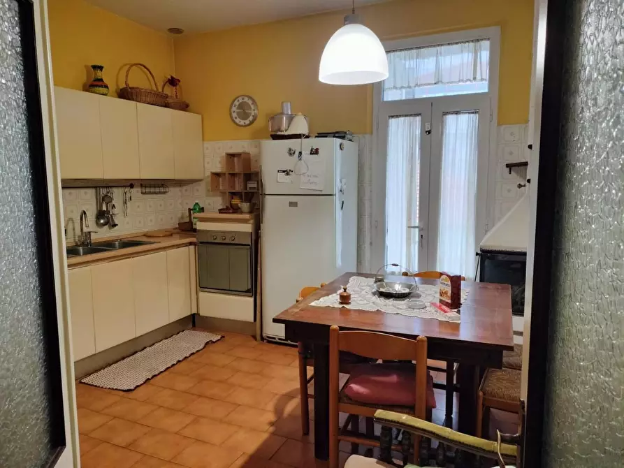 Immagine 7 di Appartamento in vendita  a Massa