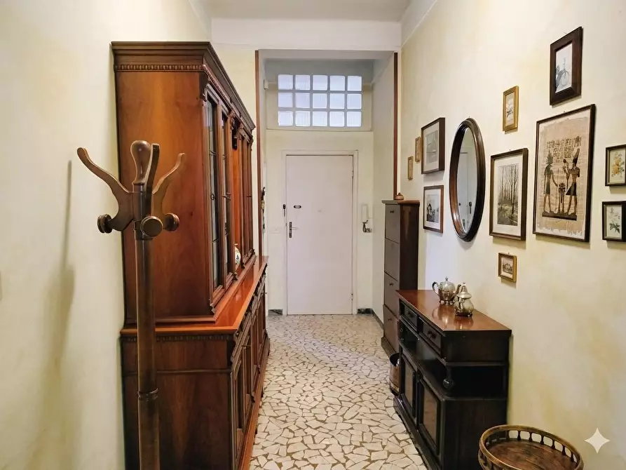 Immagine 4 di Appartamento in vendita  a Massa