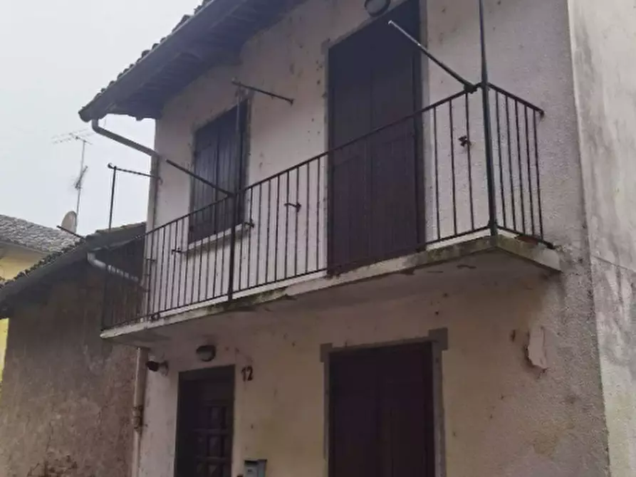 Immagine 1 di Appartamento in vendita  a Lauriano