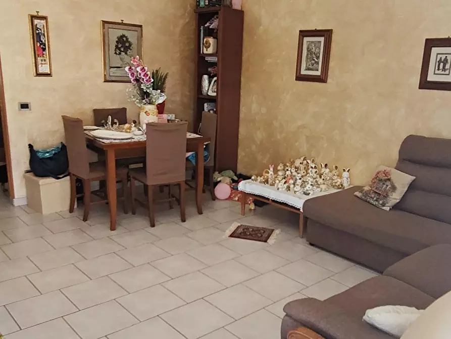 Immagine 4 di Appartamento in vendita  a Carrara