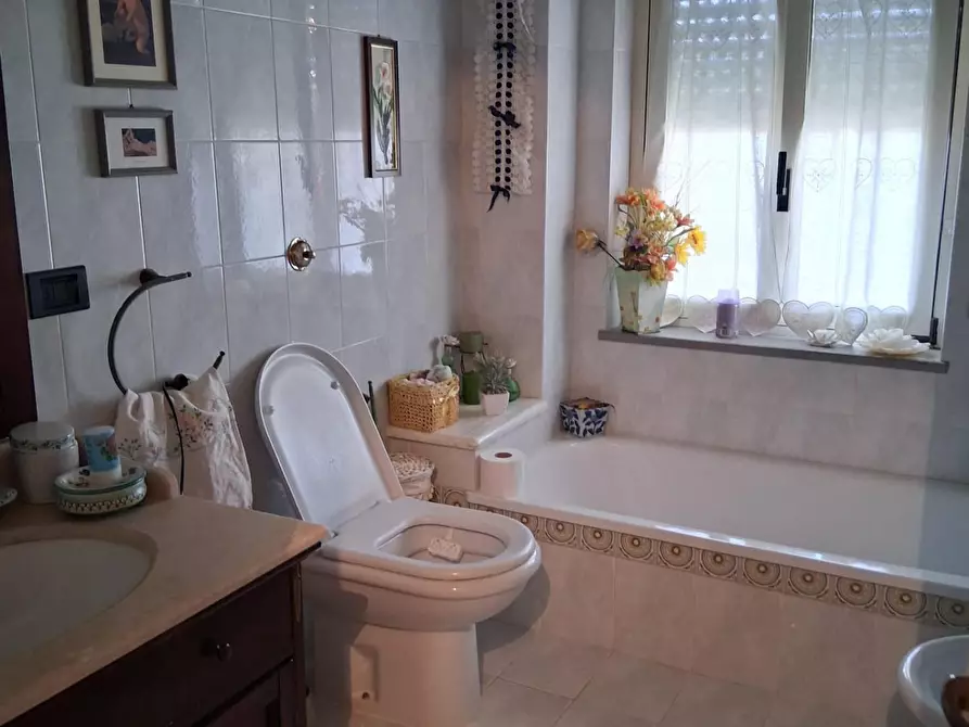 Immagine 40 di Casa bifamiliare in vendita  a Santa Marina