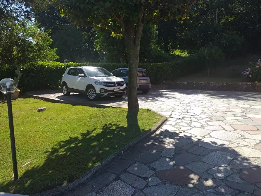 Immagine 29 di Villa in vendita  a Carrara
