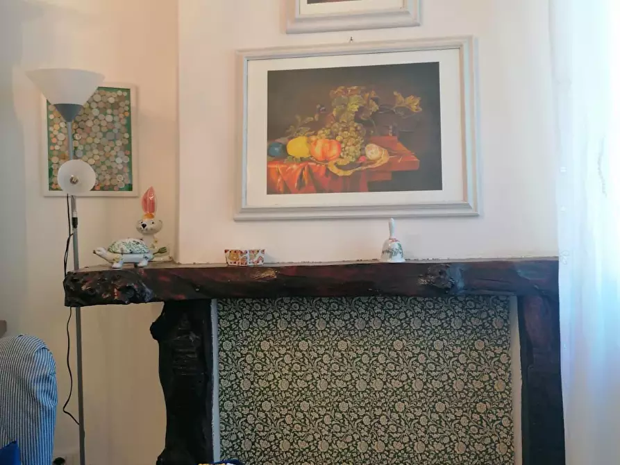 Immagine 10 di Villa in vendita  a Carrara