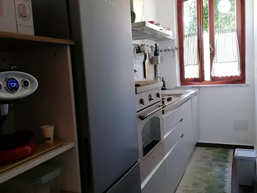 Immagine 4 di Villa in vendita  a Carrara