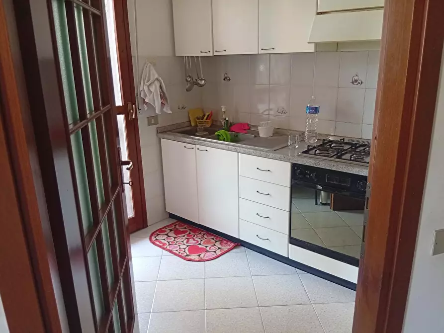 Immagine 6 di Appartamento in vendita  a Pisa