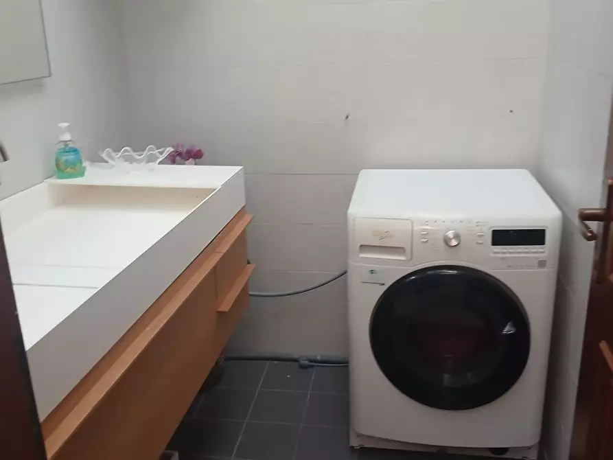 Immagine 14 di Appartamento in affitto  a Pisa