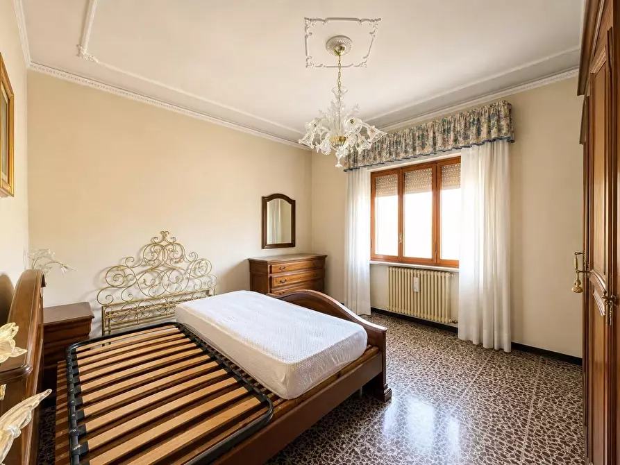 Immagine 14 di Villa in vendita  a Lucca