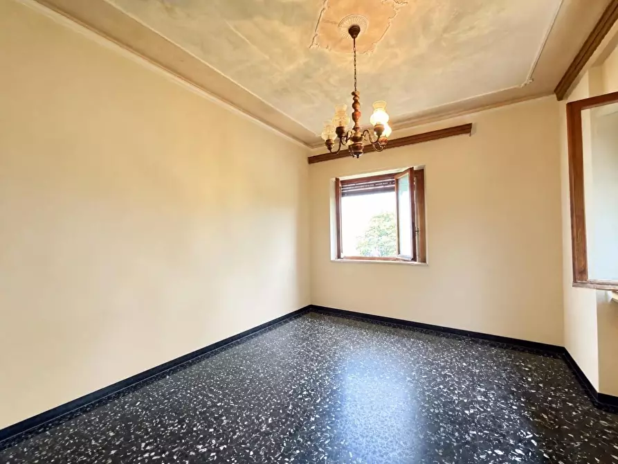 Immagine 3 di Villa in vendita  a Lucca