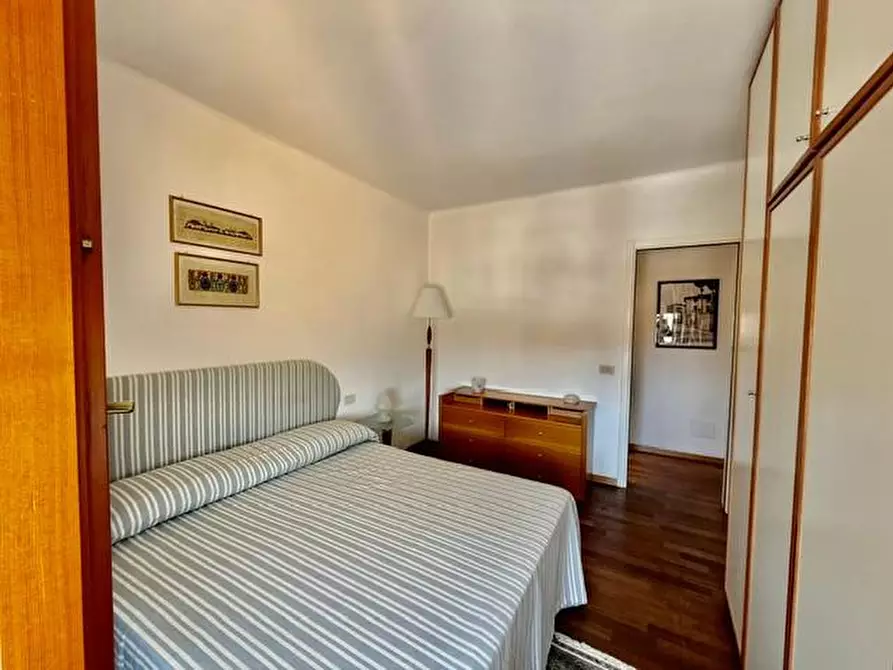 Immagine 26 di Appartamento in vendita  a Siena