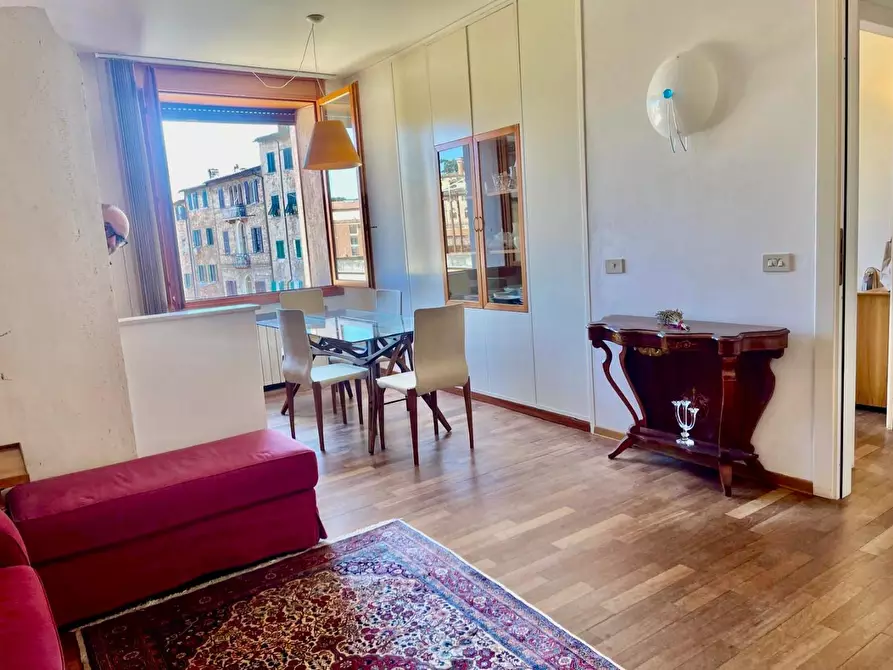 Immagine 7 di Appartamento in vendita  a Siena