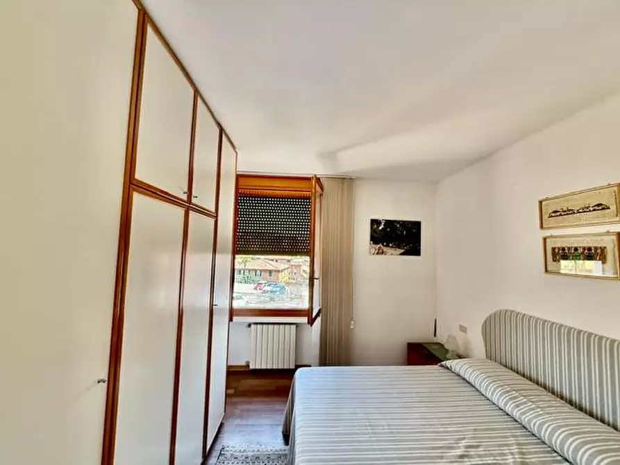 Immagine 21 di Appartamento in vendita  a Siena