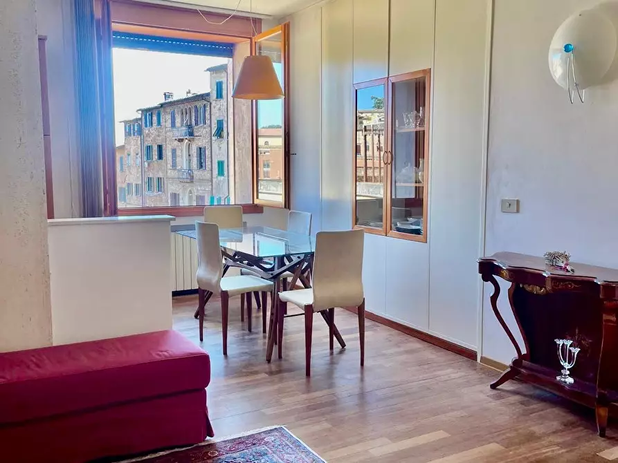 Immagine 6 di Appartamento in vendita  a Siena