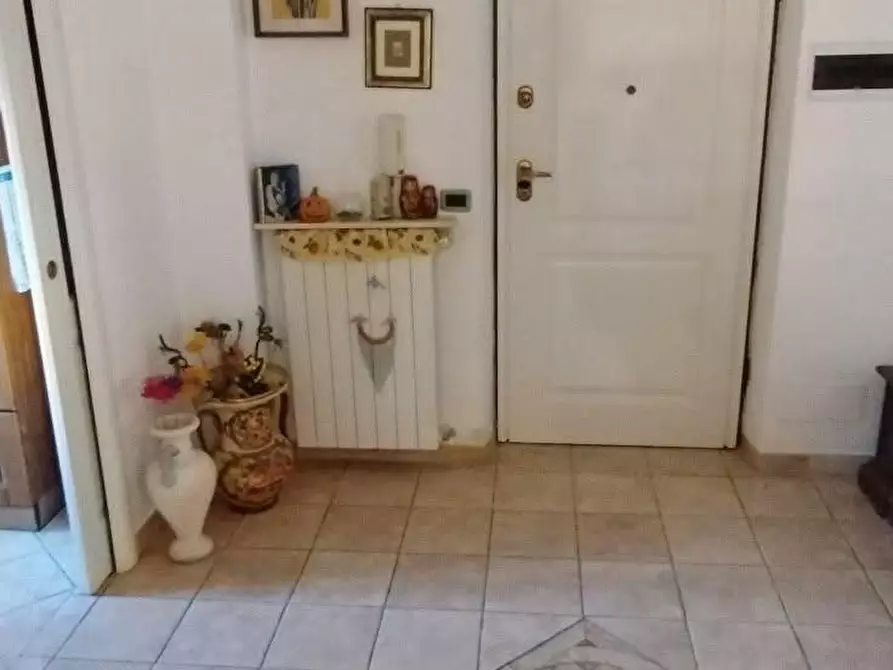 Immagine 4 di Appartamento in vendita  a Massa