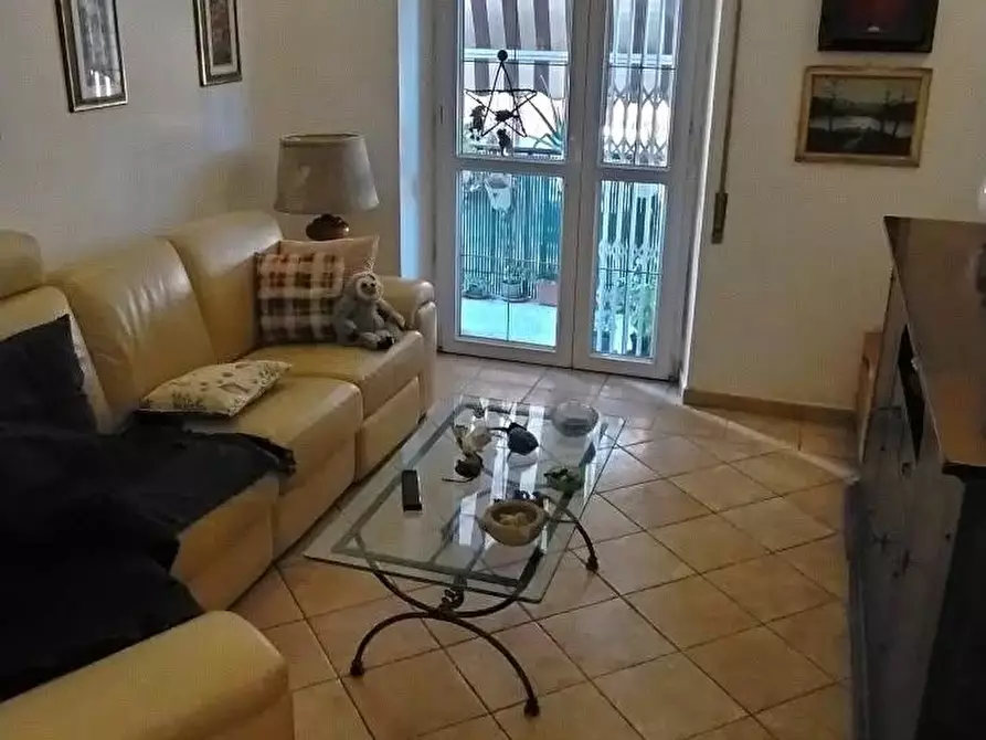 Immagine 1 di Appartamento in vendita  a Massa