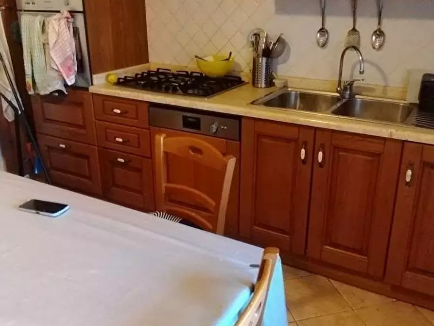 Immagine 8 di Appartamento in vendita  a Massa