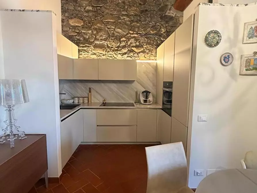 Immagine 6 di Appartamento in vendita  a Fosdinovo