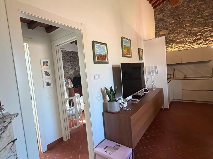 Immagine 9 di Appartamento in vendita  a Fosdinovo