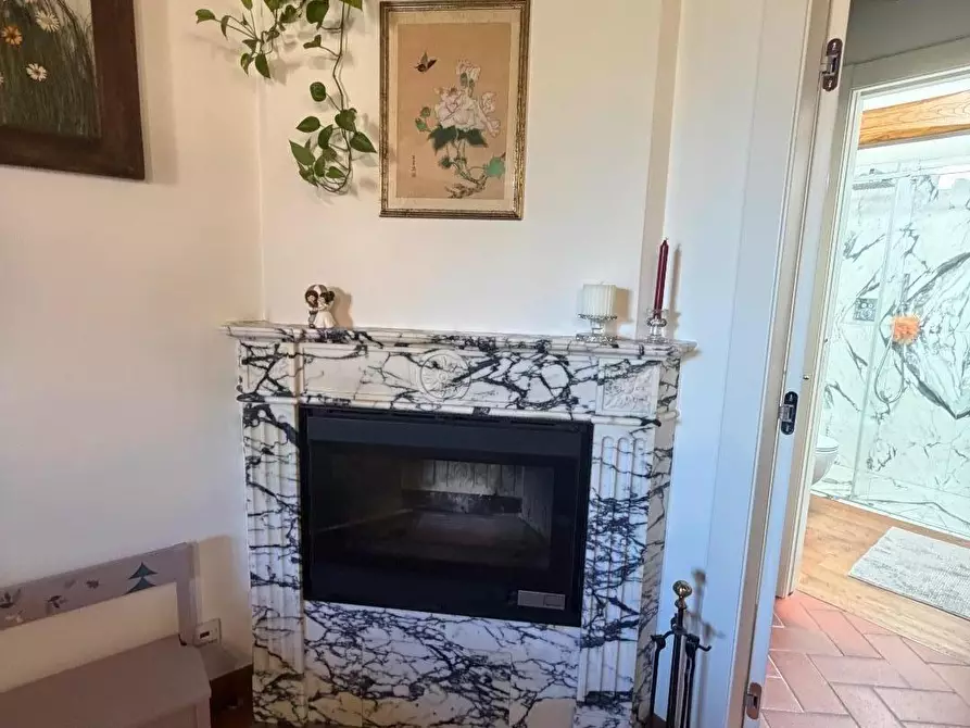 Immagine 7 di Appartamento in vendita  a Fosdinovo